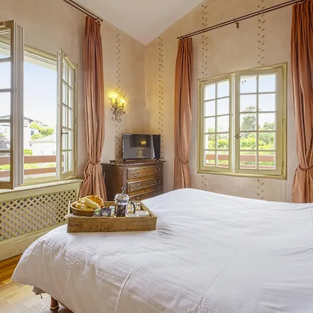 Catarie Hotel