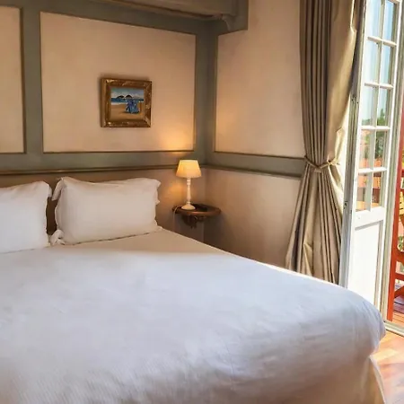 Catarie Hotel