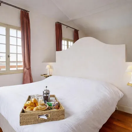 Catarie Hotel 4*